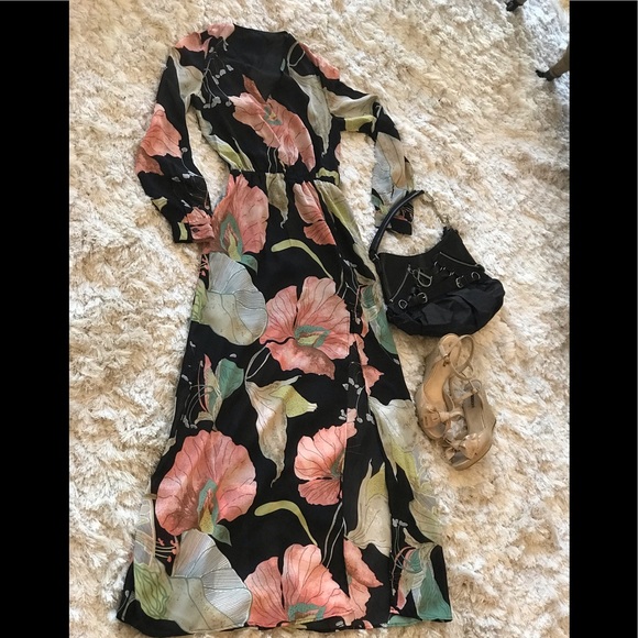 amourOC Dresses & Skirts - 3/4 Sleeve Flower/Floral Slit Dress Black/Pink